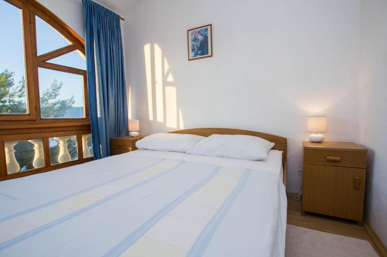 Apartments David - 20M From The Beach With Parking Trogir Exteriör bild