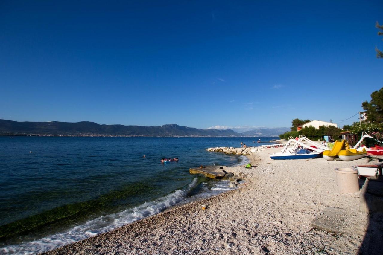 Apartments David - 20M From The Beach With Parking Trogir Exteriör bild