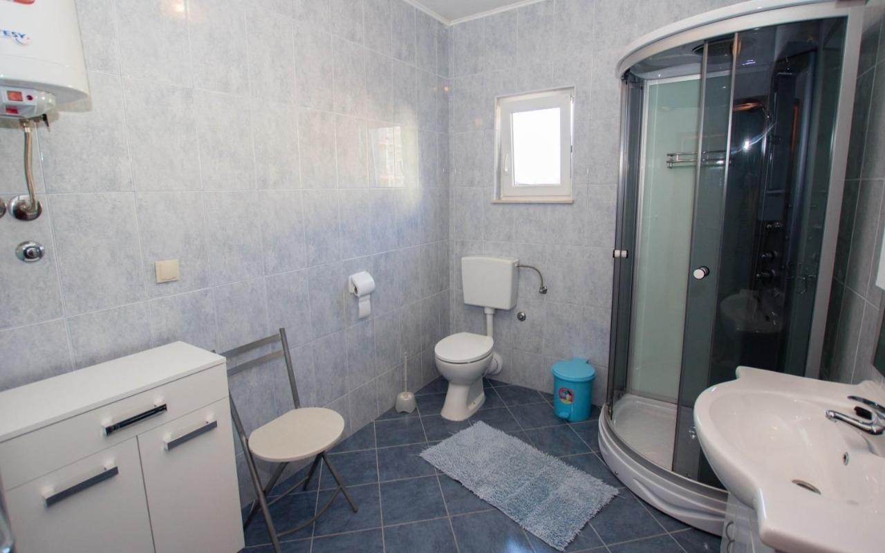 Apartments David - 20M From The Beach With Parking Trogir Exteriör bild